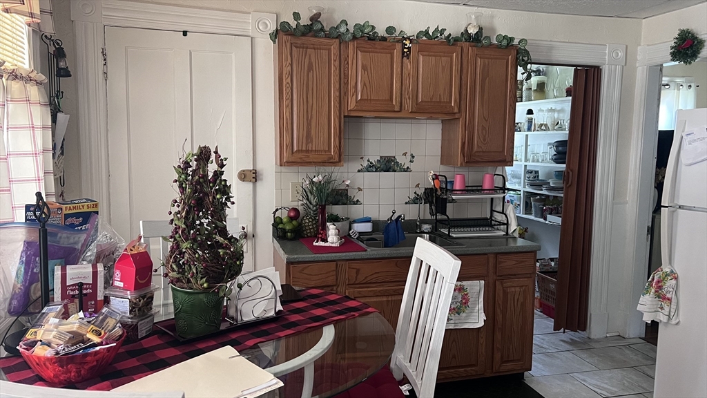 37 Chase Avenue Springfield, MA 01108 - Photo 20 of 26