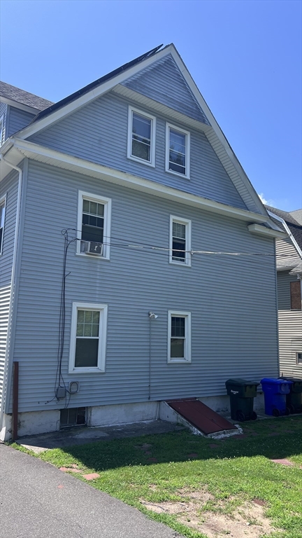 37 Chase Avenue Springfield, MA 01108 - Photo 6 of 26