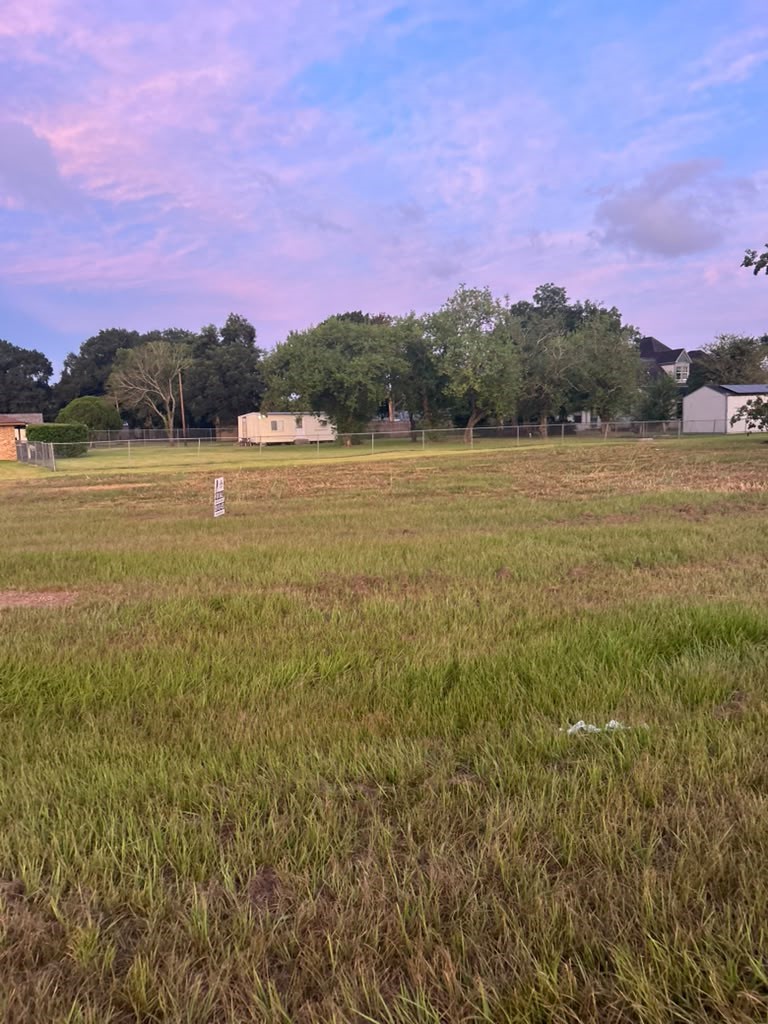 35 Tx-288 Angleton, TX 77515 - Photo 3 of 6 Gallery Image 3