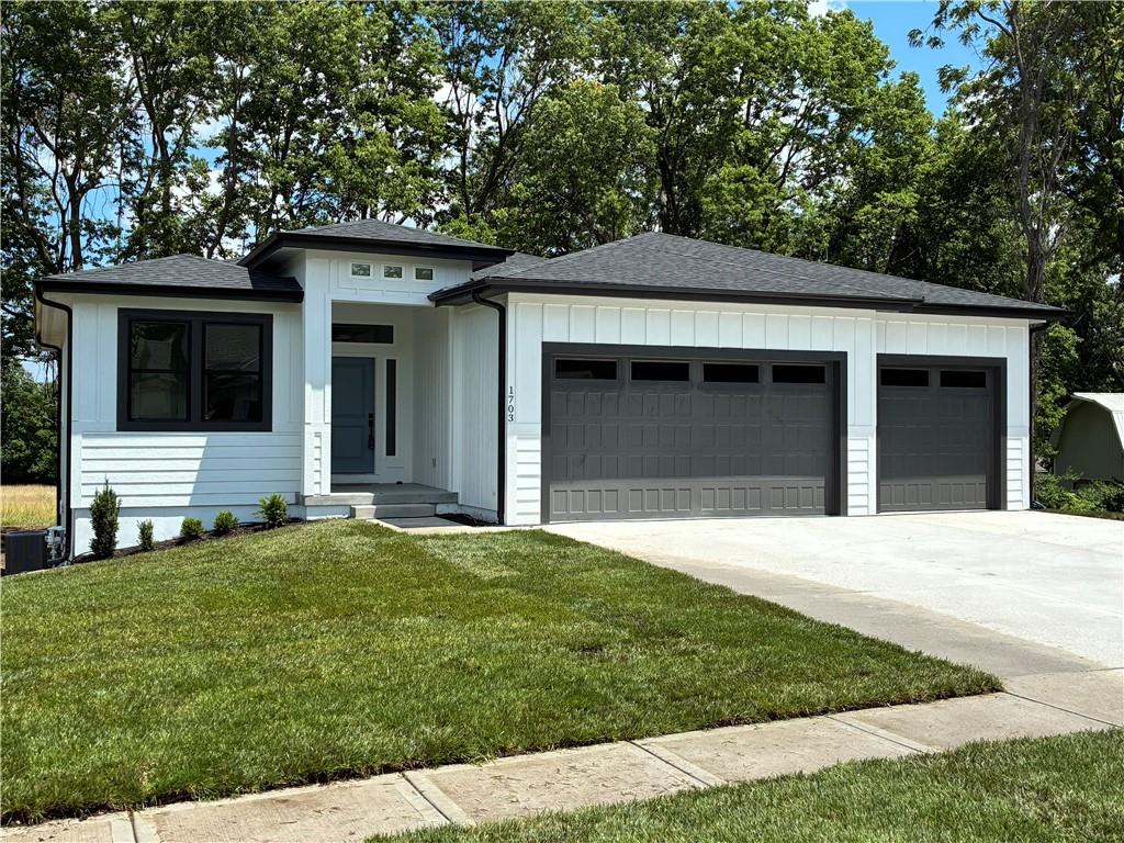 1703 Southwest Locust Street Oak Grove, MO 64075 - Photo 1 of 36