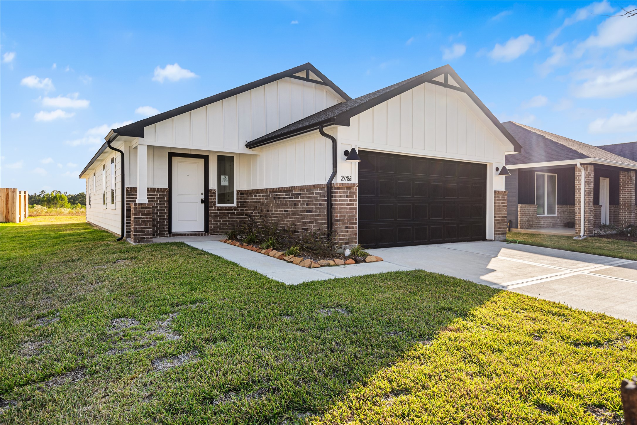 25786 John Wayne Court Splendora, TX 77372 - Photo 3 of 22