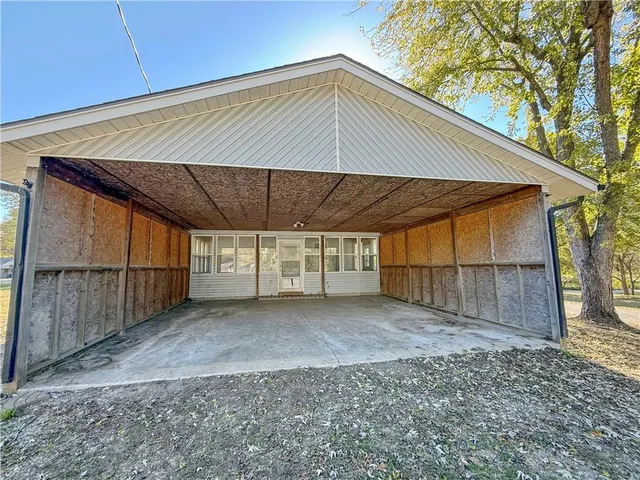 $87,000 | 407 South Buffalo Street, Holden, MO 64040