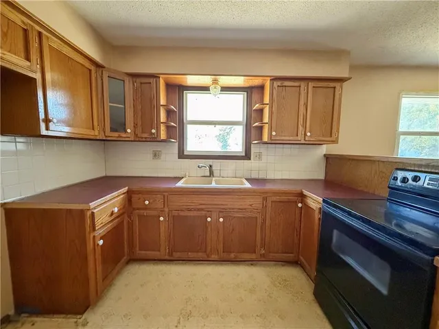 $87,000 | 407 South Buffalo Street, Holden, MO 64040