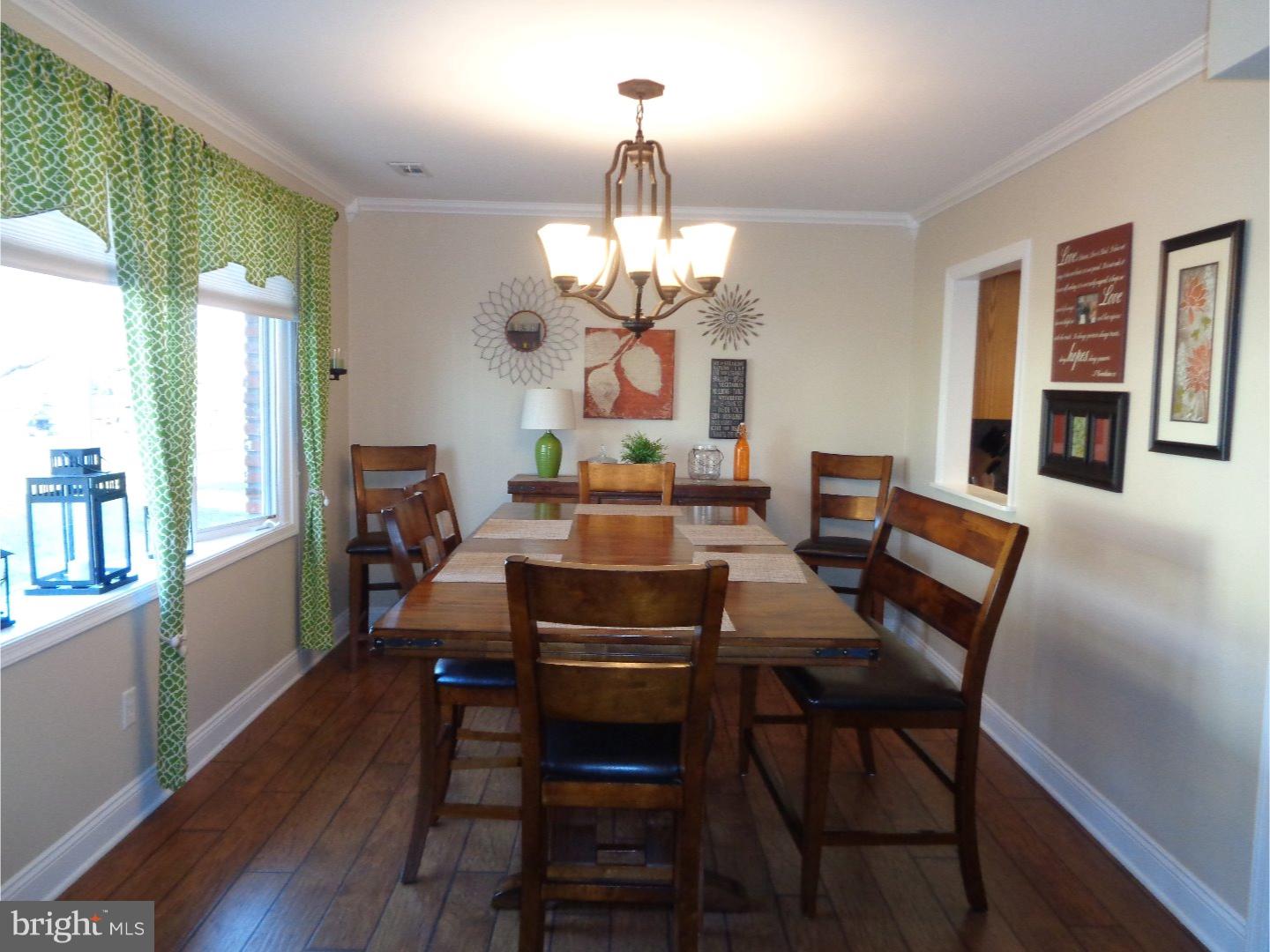 11 Dawn Road Levittown, PA 19056 - Photo 6 of 15 Dining Room