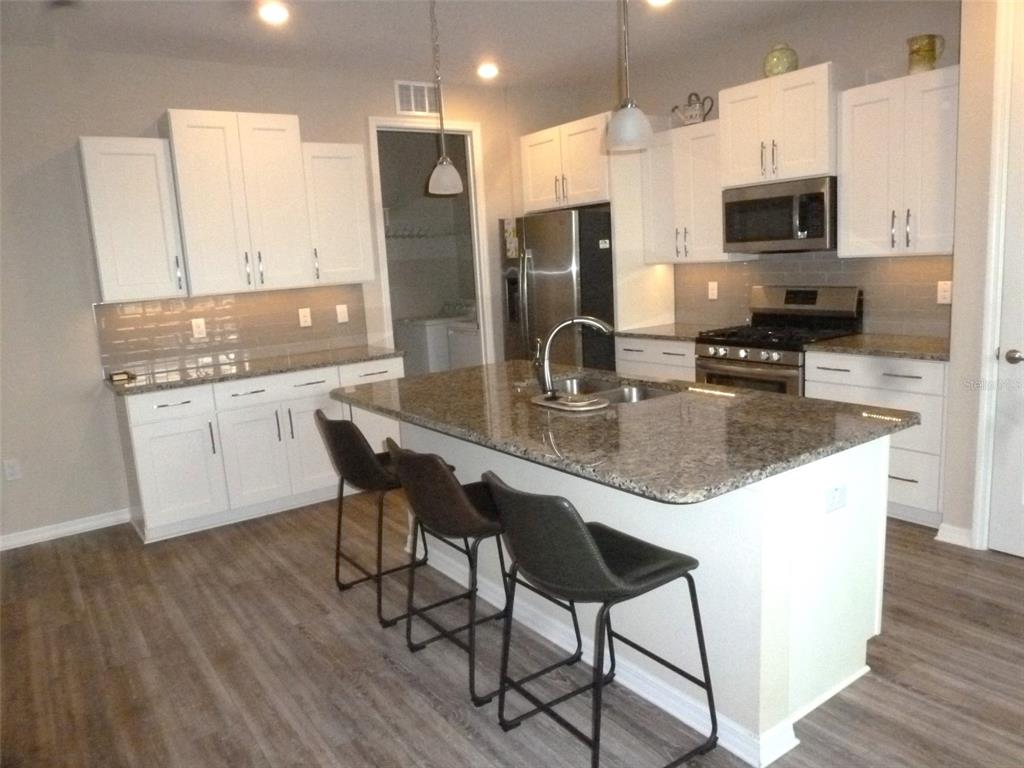 8890 Southwest 104th Circle Ocala, FL 34481 - Photo 2 of 44