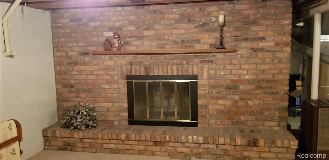 2374 West Newburg Road Carleton, MI 48117 - Photo 37 of 41 9.jpg
