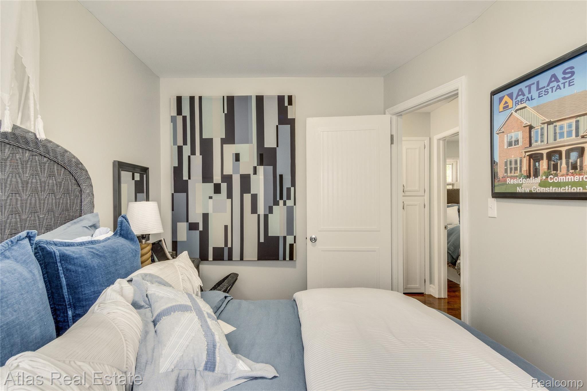 4266 North Belsay Road Flint, MI 48506 - Photo 31 of 32 Interiors (19 of 20).jpg