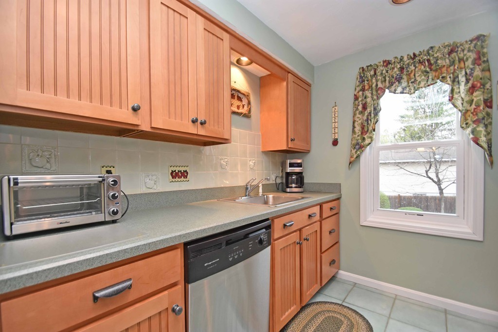 67 Providence Road, Unit 4 Grafton, MA 01519 - Photo 3 of 17 Gallery Image 3