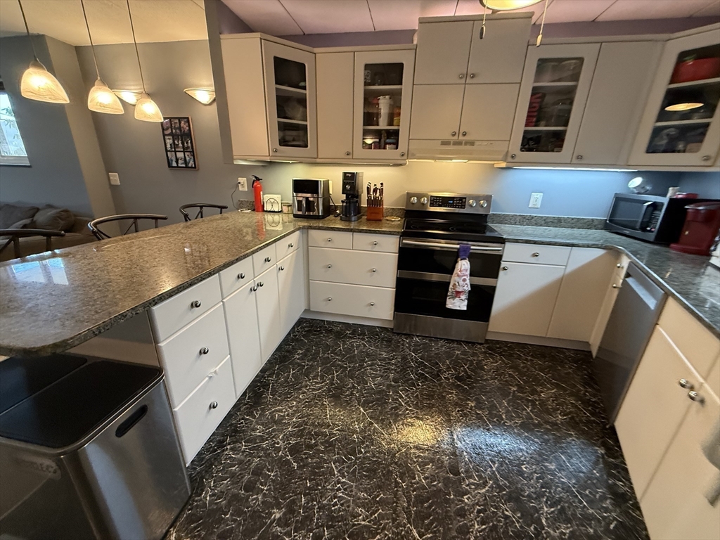 152 Turner Road, Unit 13 Holliston, MA 01746 - Photo 10 of 31