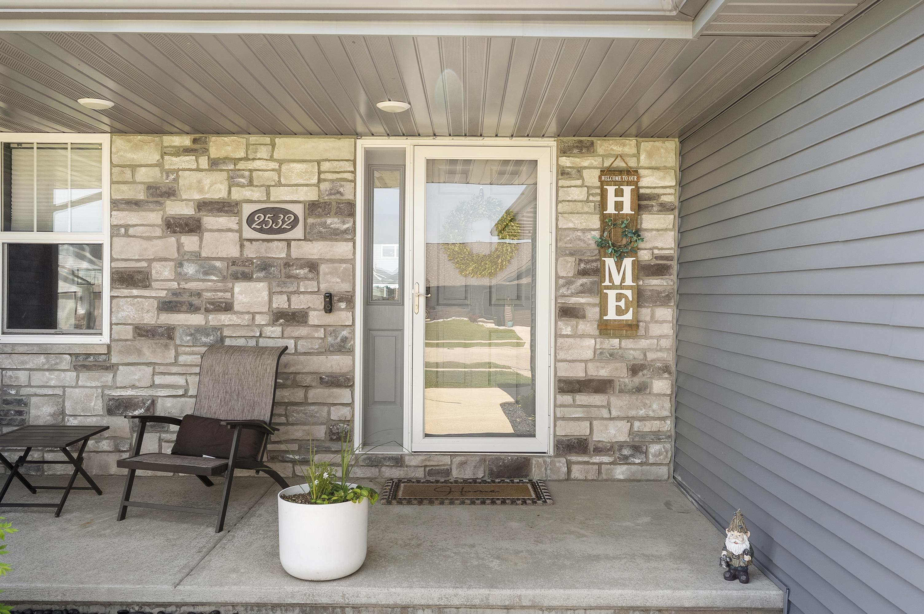 2532 Kilrush Road De Pere, WI 54115 - Photo 5 of 65