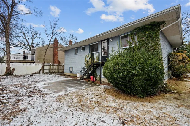 $950,000 | 975 Little Neck Avenue, North Bellmore, NY 11710