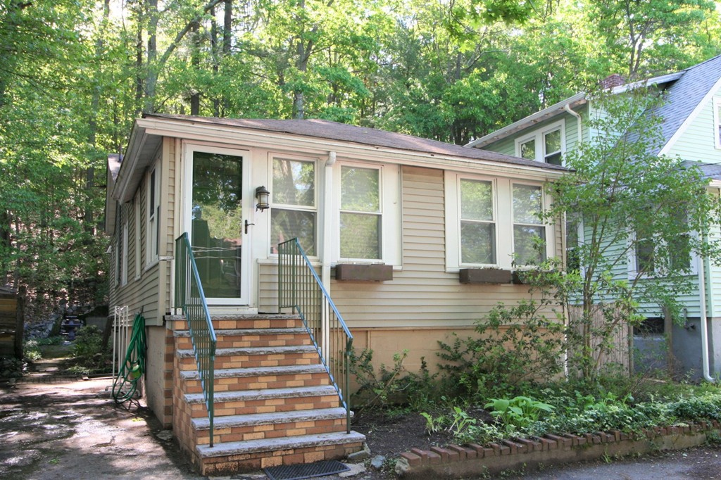 14 Golden Hills Road Saugus, MA 01906 - Photo 1 of 13 Gallery Image 1