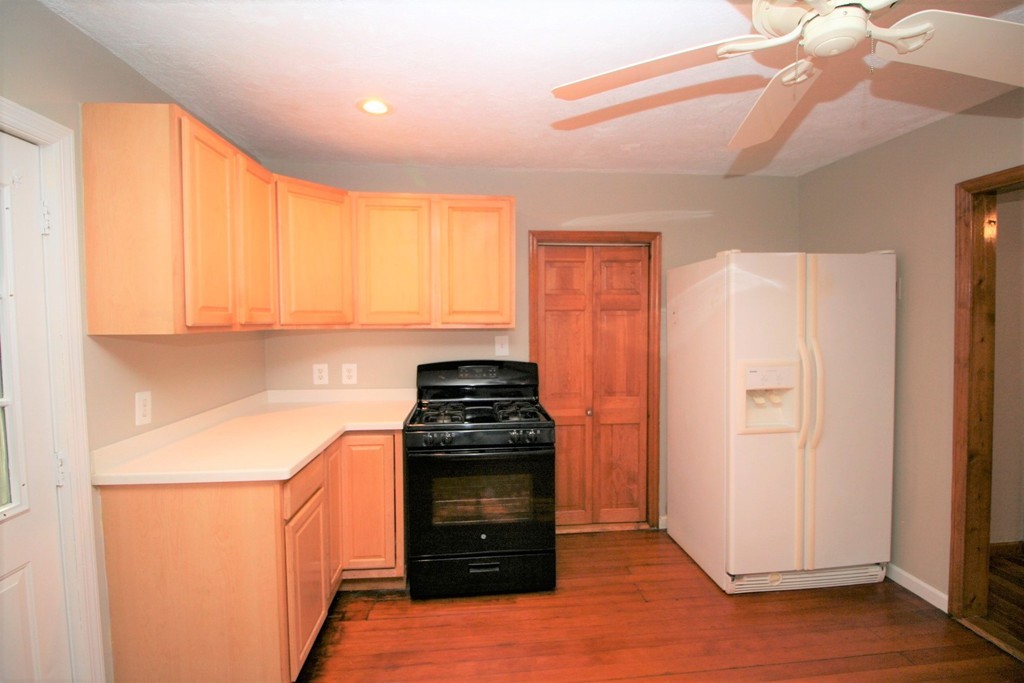 14 Golden Hills Road Saugus, MA 01906 - Photo 3 of 13 Gallery Image 3