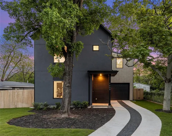 $5,200 | 1009 East 44th Street, Austin, TX 78751