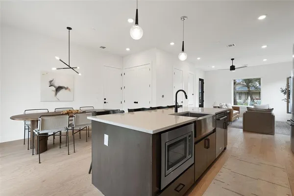 $5,200 | 1009 East 44th Street, Austin, TX 78751