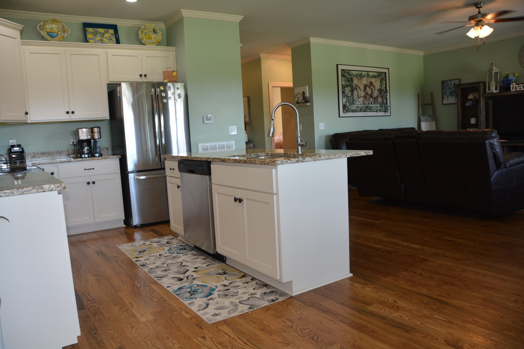 675 Elrod Road Manchester, TN 37355 - Photo 21 of 39 a kitchen with stainless steel appliances a refrigerator and a stove top oven