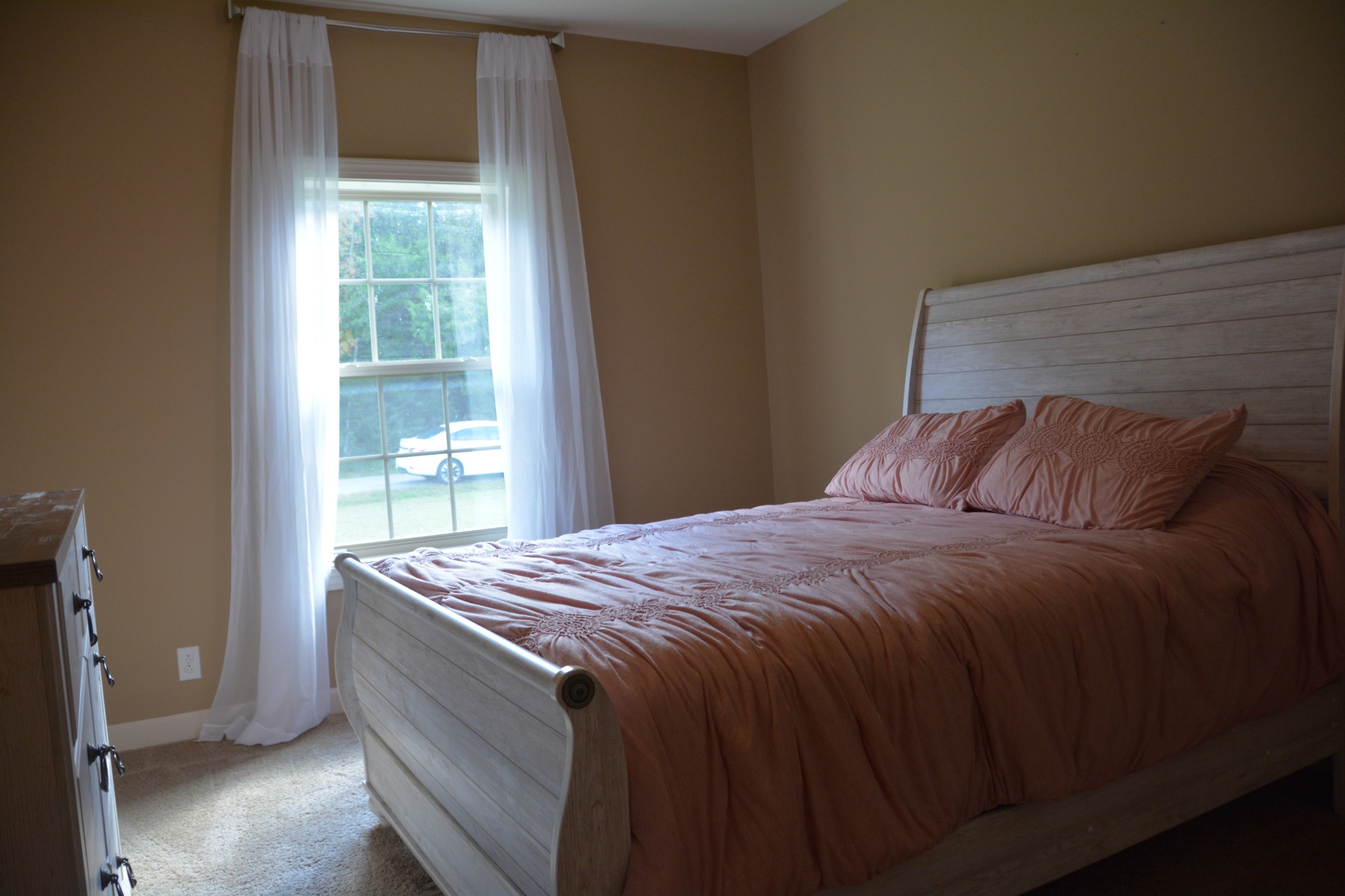 675 Elrod Road Manchester, TN 37355 - Photo 31 of 39 a bedroom with a bed and a window