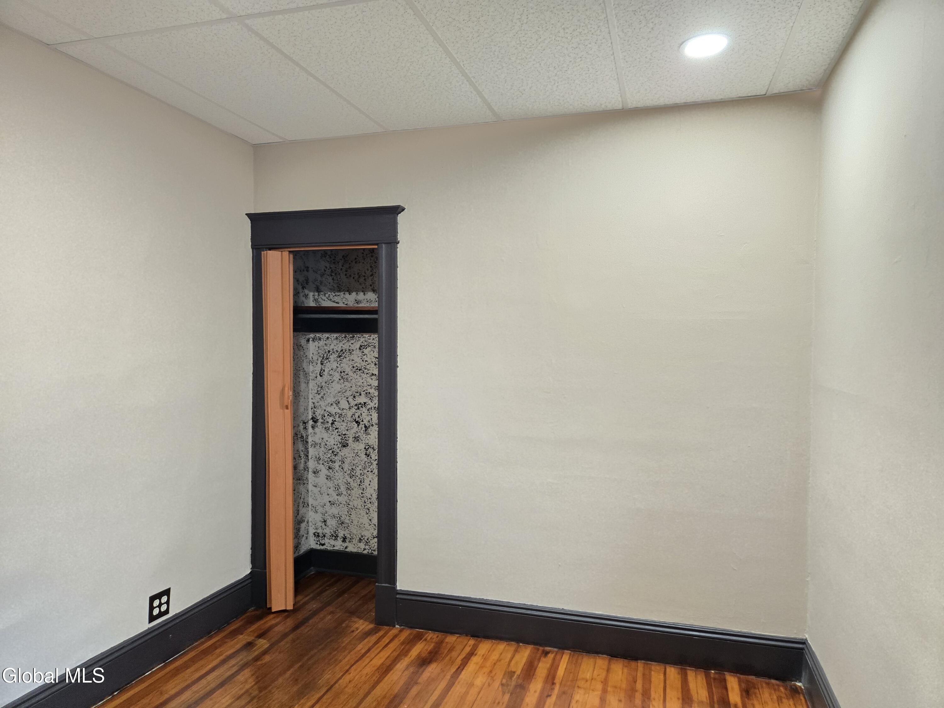 355 Myrtle Avenue, Unit A Albany, NY 12208 - Photo 17 of 58 20250920_181919