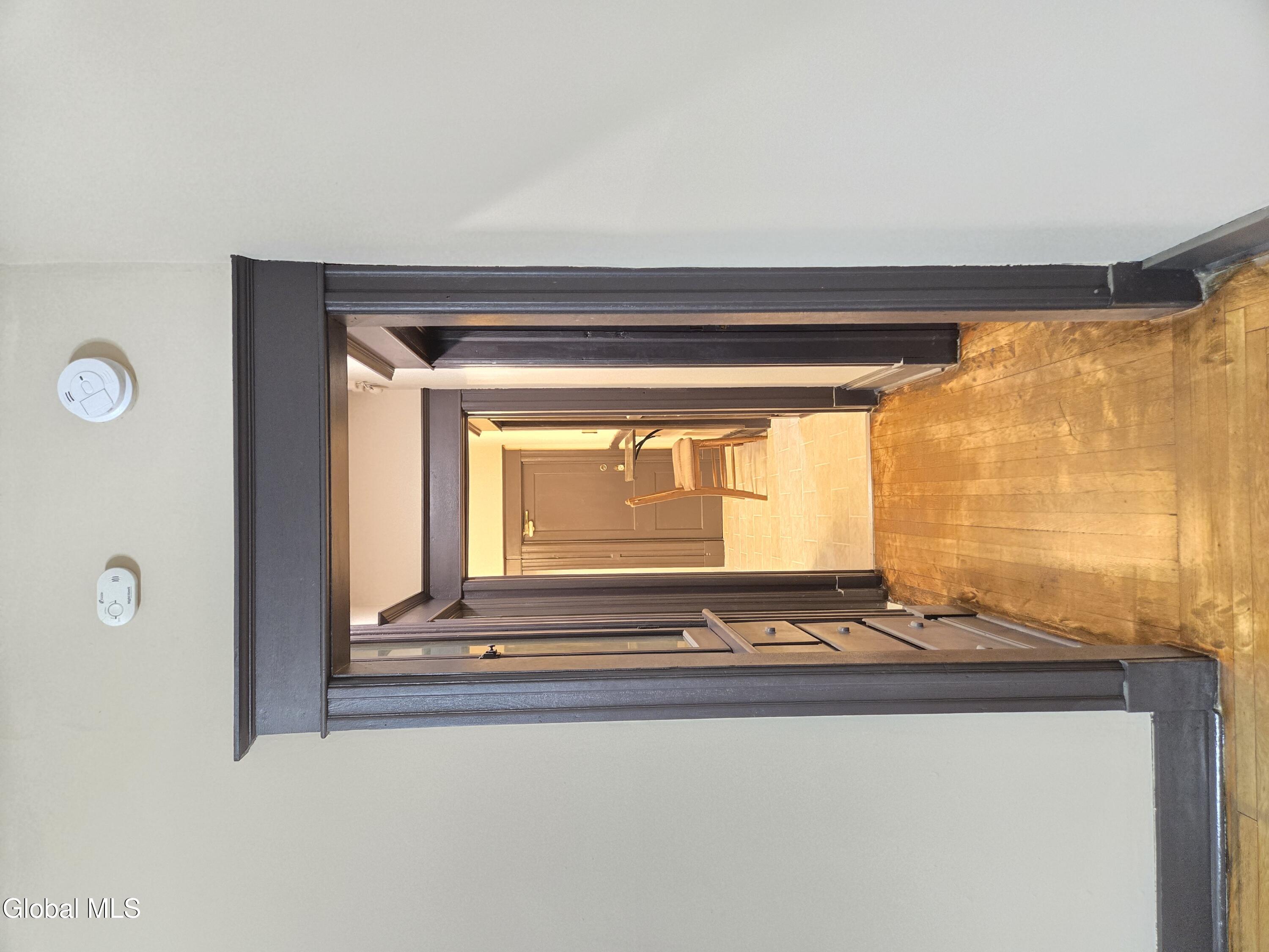 355 Myrtle Avenue, Unit A Albany, NY 12208 - Photo 19 of 58 20250920_181939