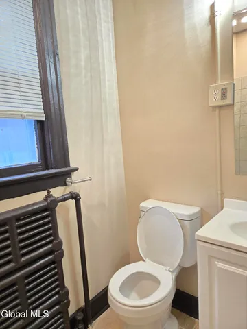 $1,650 | 355 Myrtle Avenue, Unit A, Albany, NY 12208