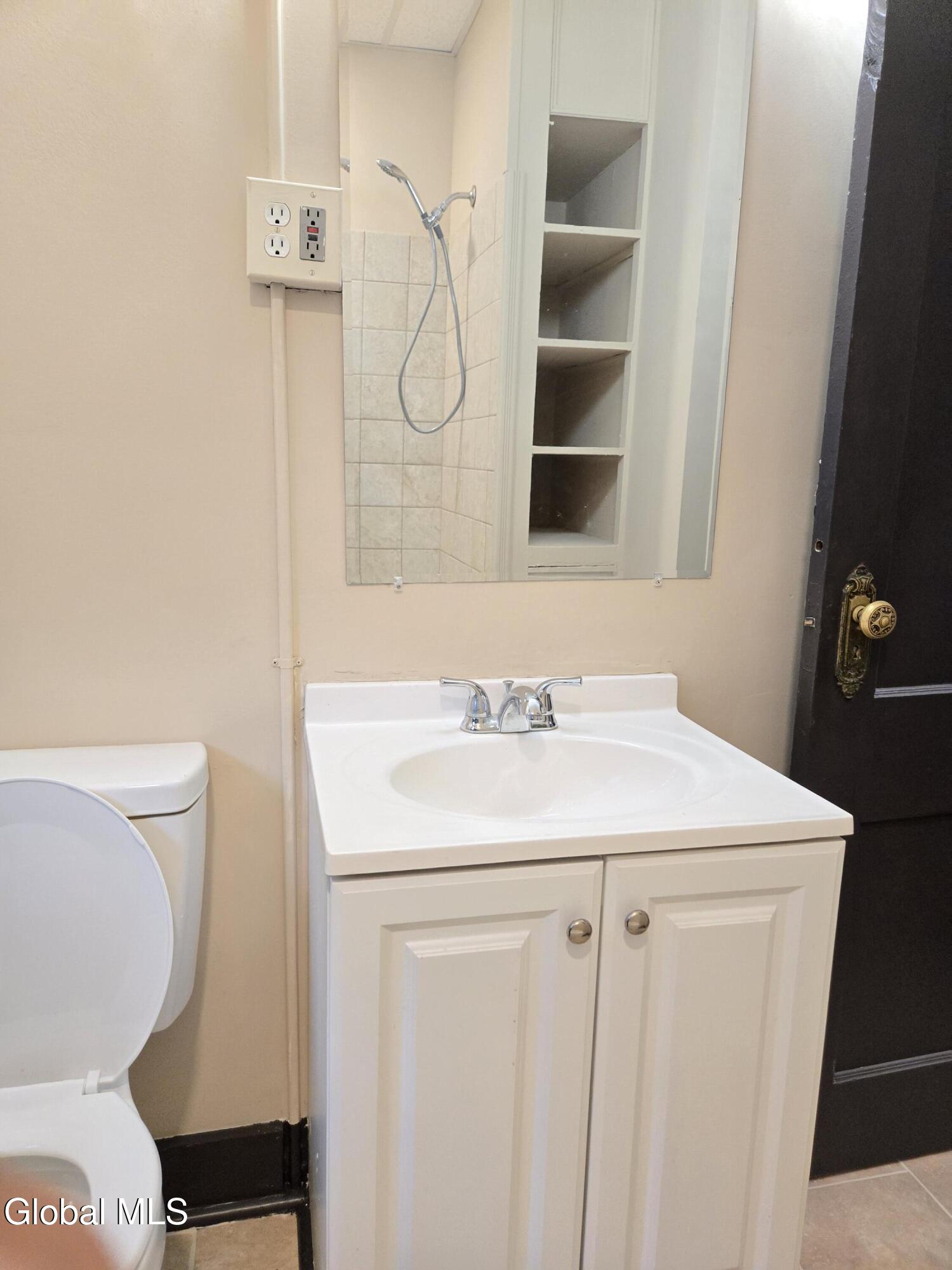 355 Myrtle Avenue, Unit A Albany, NY 12208 - Photo 30 of 58 20250920_182128