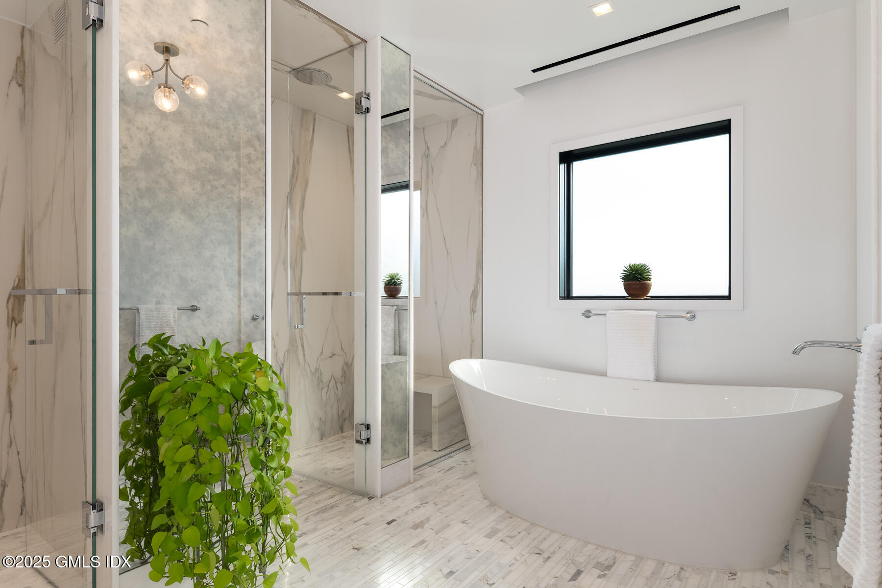 125 Field Point Road, Unit PHB5 Greenwich, CT 06830 - Photo 13 of 34 125 Field Point Rd PH-5B 43 - WEB