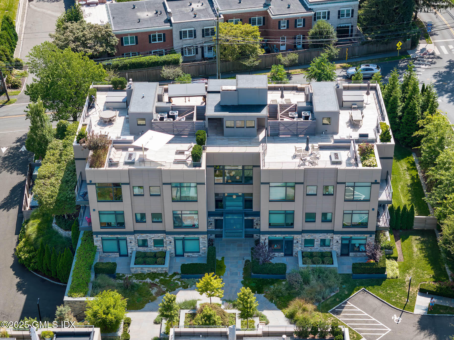 125 Field Point Road, Unit PHB5 Greenwich, CT 06830 - Photo 27 of 34 125 Field Point Rd PH-5B 15 - WEB