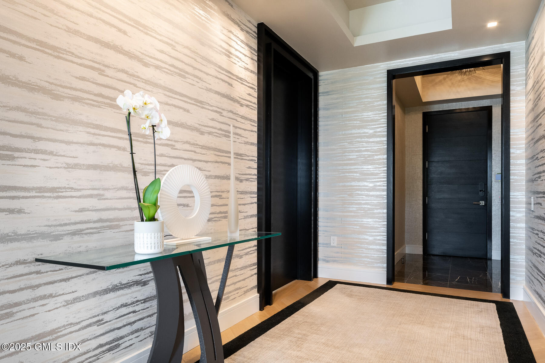 125 Field Point Road, Unit PHB5 Greenwich, CT 06830 - Photo 3 of 34 125 Field Point Rd PH-5B 33 - WEB