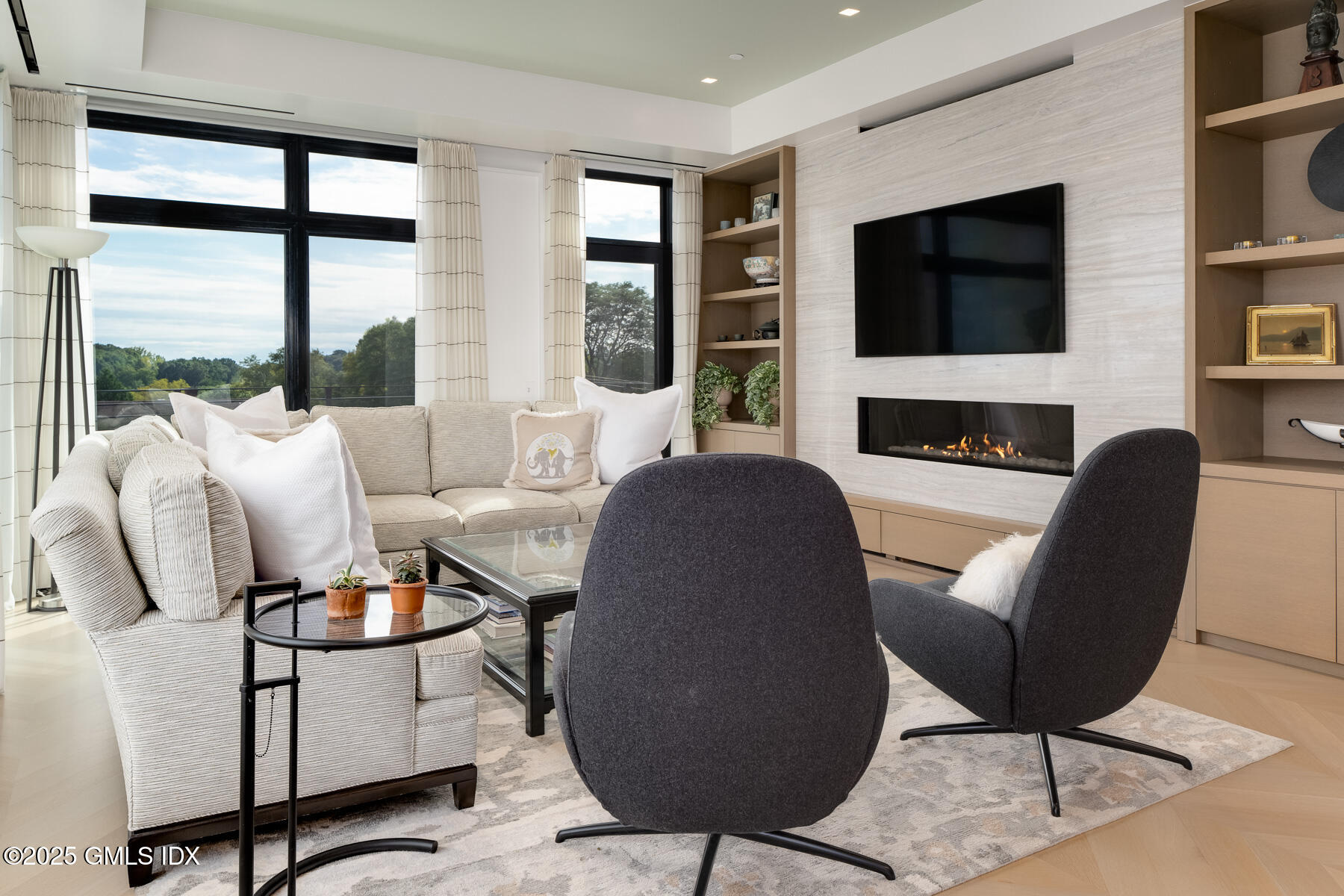 125 Field Point Road, Unit PHB5 Greenwich, CT 06830 - Photo 9 of 34 125 Field Point Rd PH-5B 39 - WEB