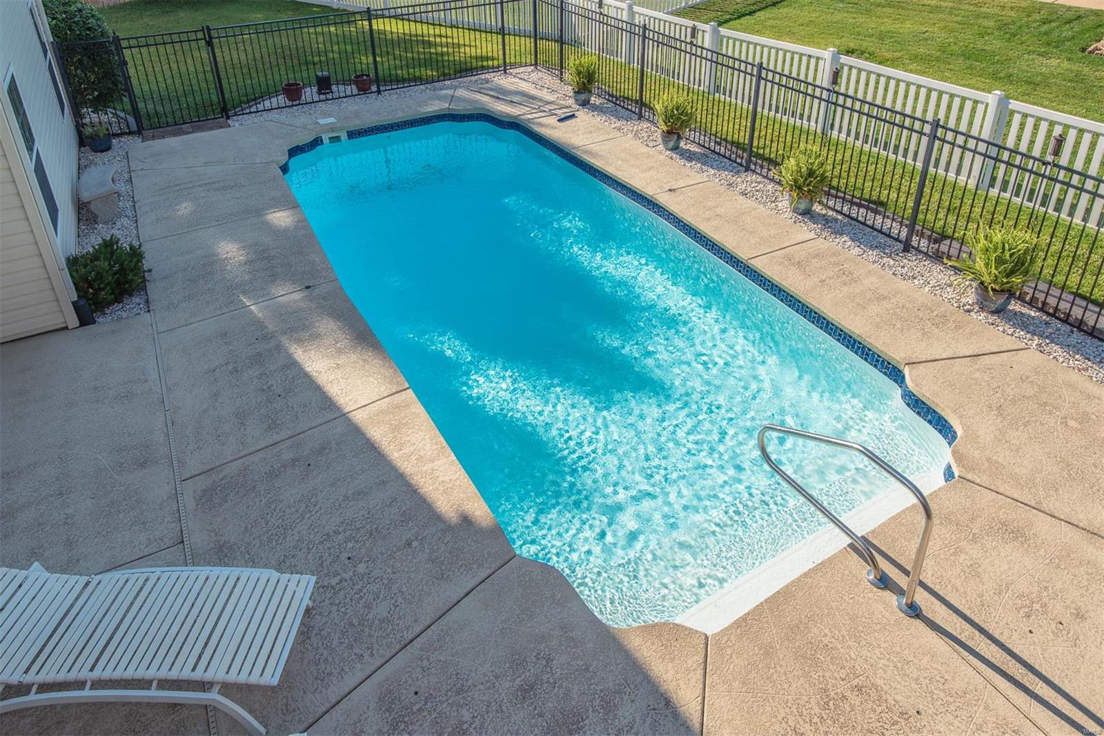 6 Raintree Crossing Court O'Fallon, MO 63366 - Photo 3 of 46