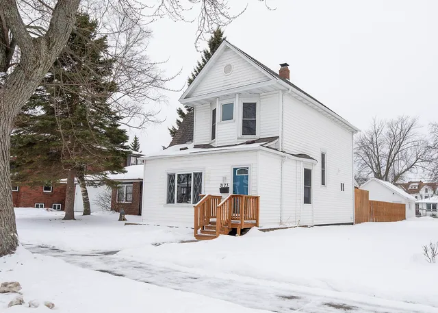 $249,000 | 2123 John Avenue, Superior, WI 54880