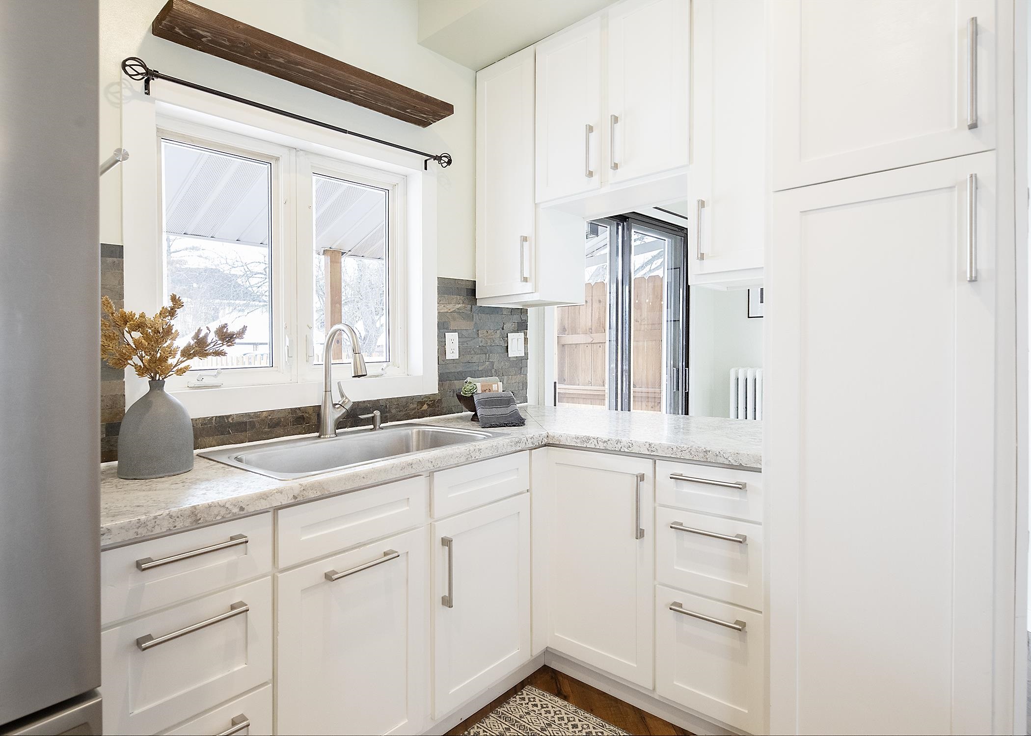 2123 John Avenue Superior, WI 54880 - Photo 17 of 40