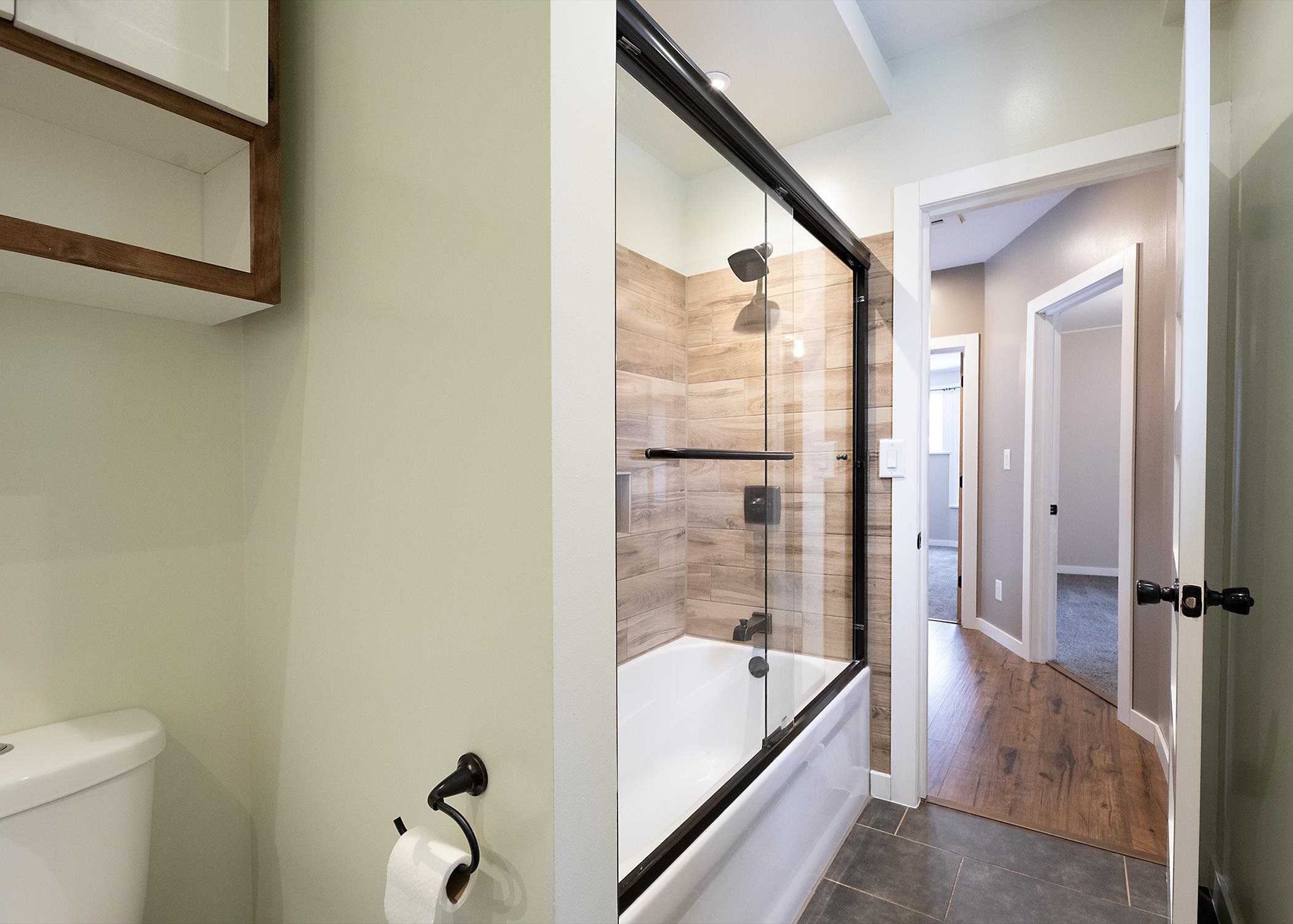 2123 John Avenue Superior, WI 54880 - Photo 30 of 40