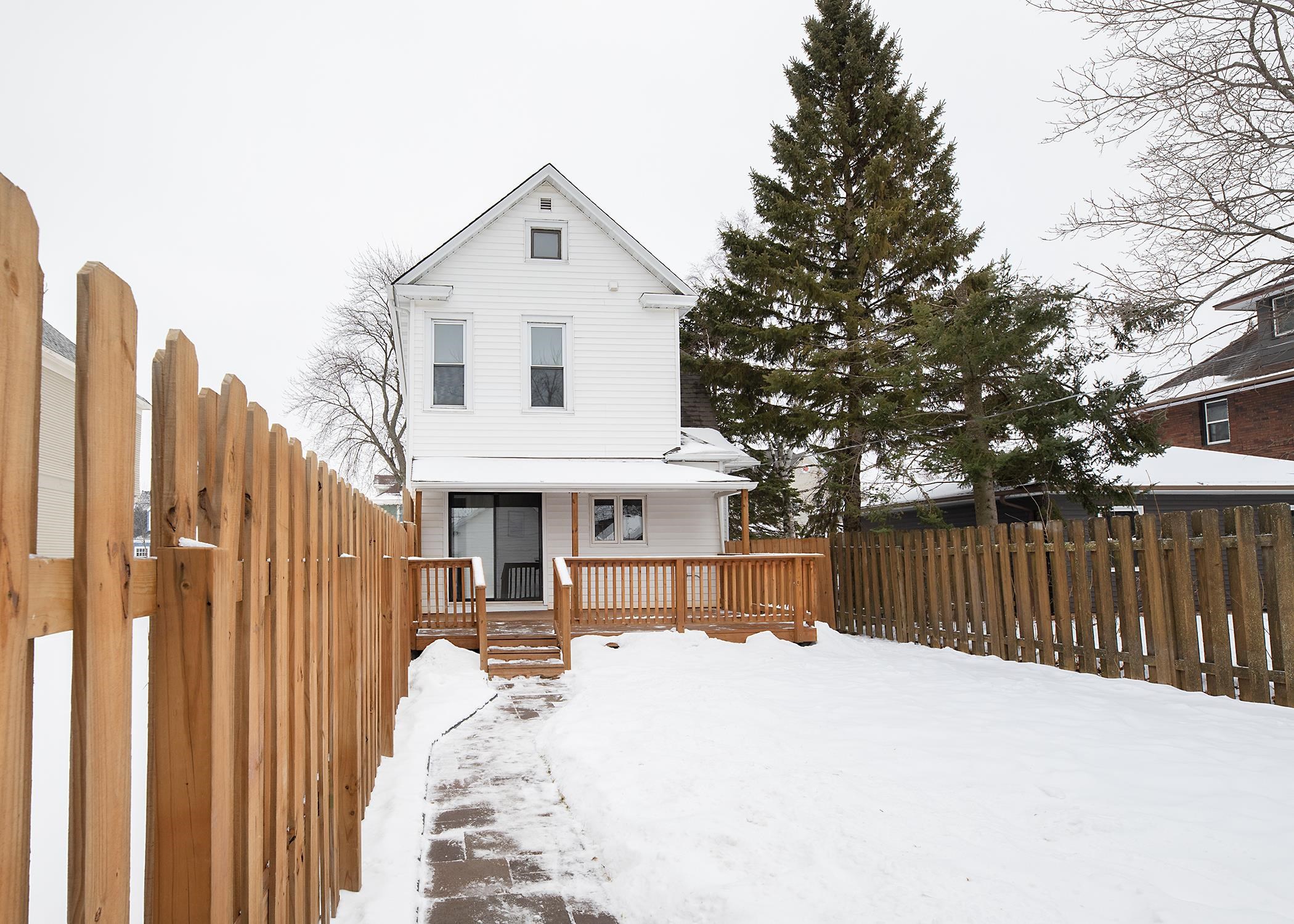 2123 John Avenue Superior, WI 54880 - Photo 35 of 40