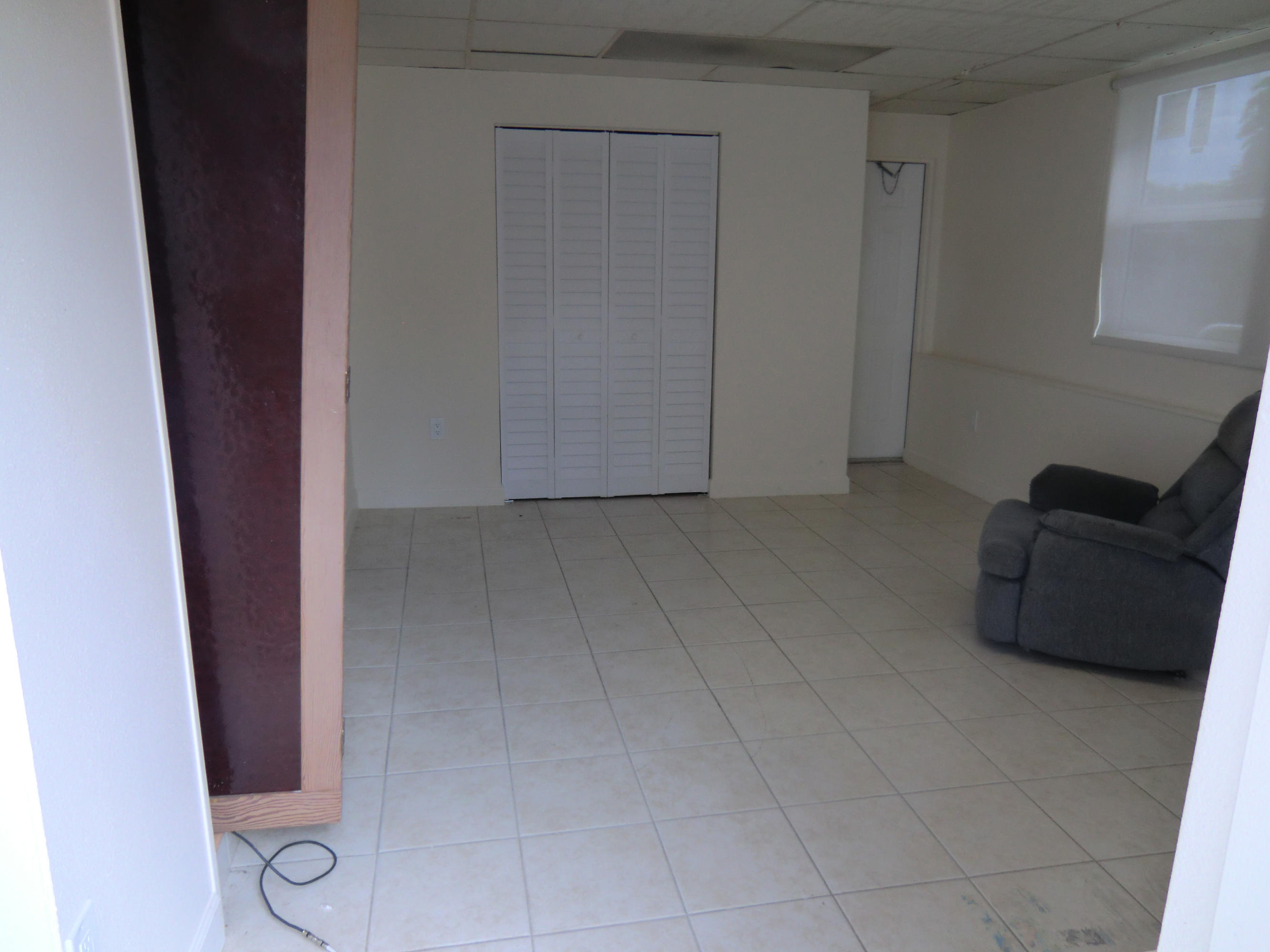 312 Cavalier Road Palm Springs, FL 33461 - Photo 14 of 25 312_Cavalier_14
