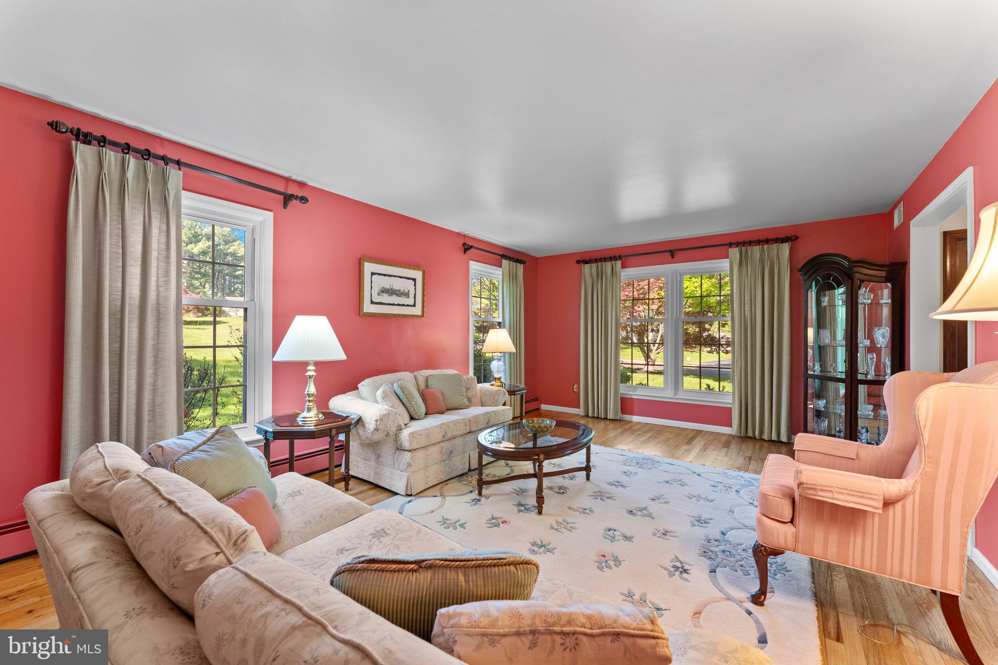 40 Deerpath Road Chalfont, PA 18914 - Photo 8 of 31 Gallery Image 8