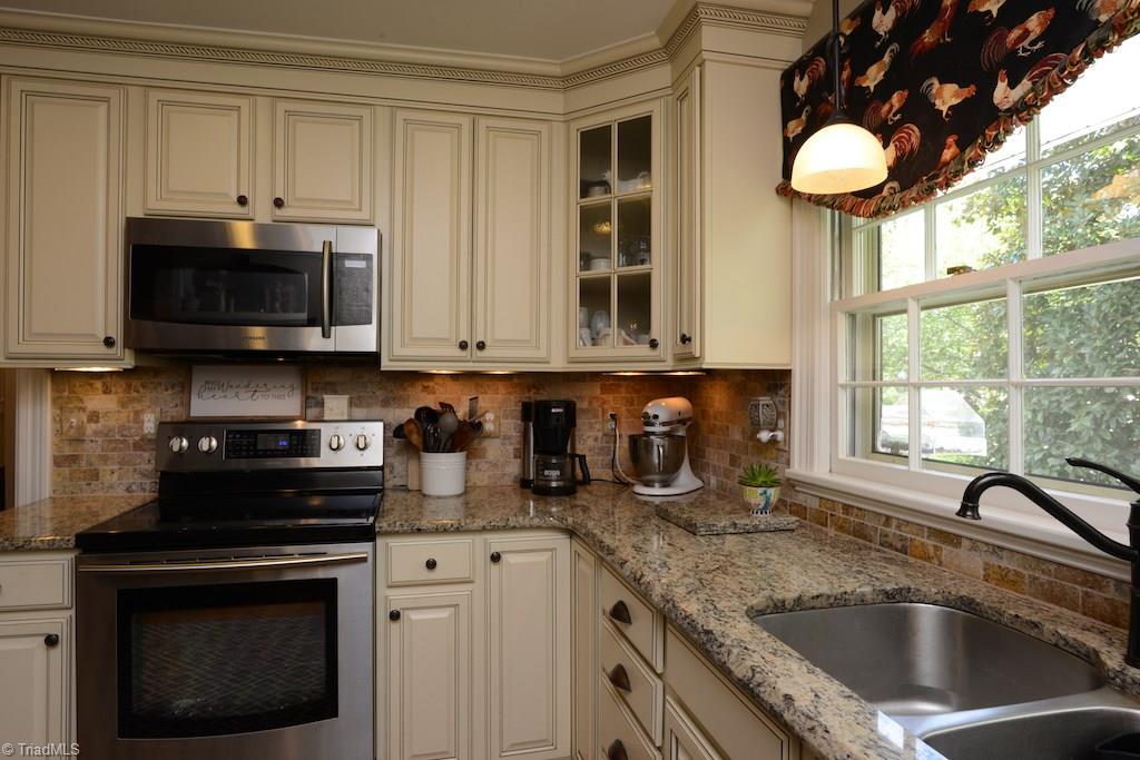 100 Shadow Valley Road High Point, NC 27262 - Photo 15 of 30 Gallery Image 15
