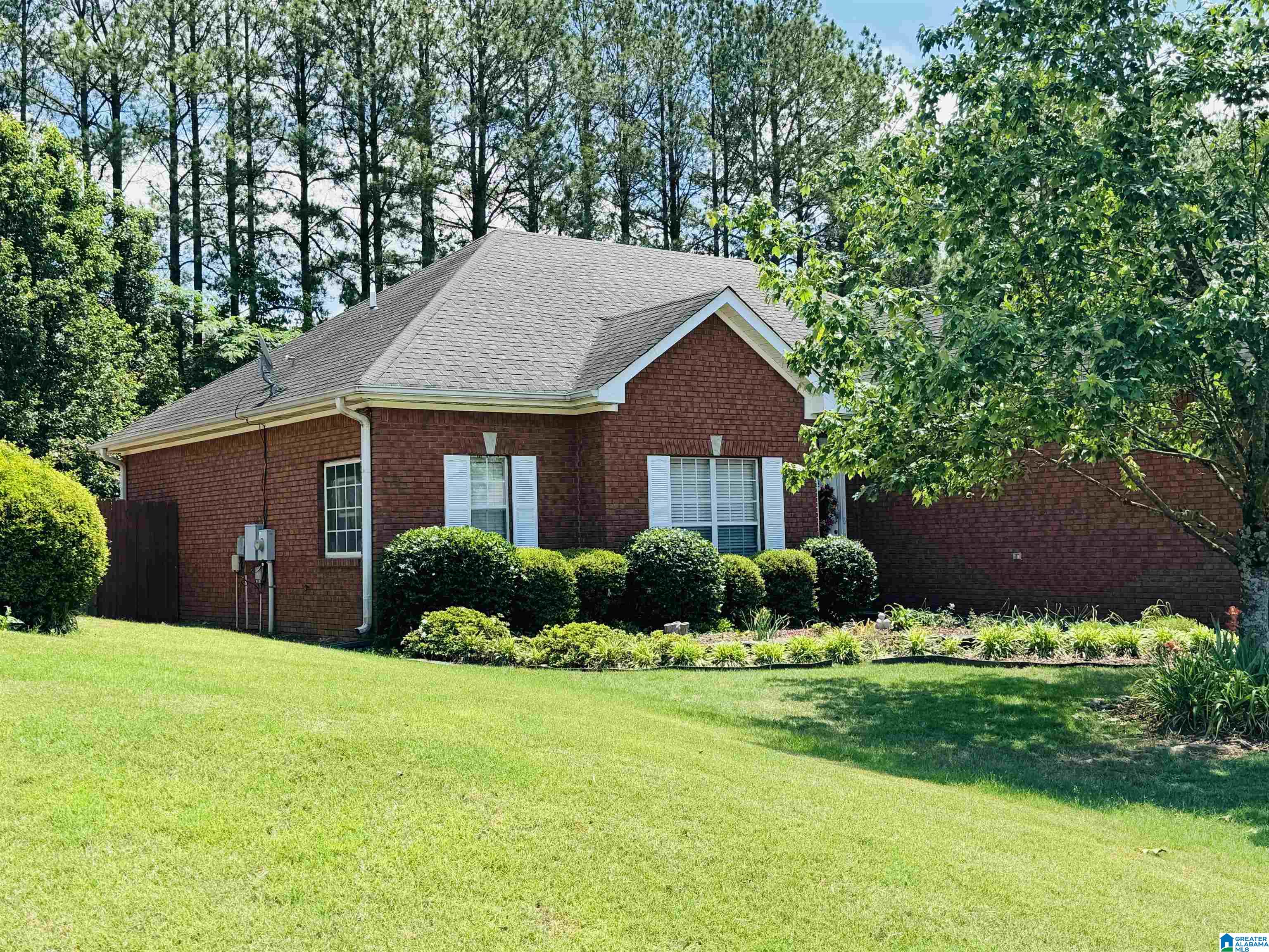 162 Daventry Drive Calera, AL 35040 - Photo 1 of 50