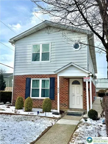 $1,995 | 828 North Sherman Street, Unit 1, Allentown, PA 18109
