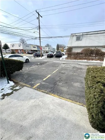 $1,850 | 828 North Sherman Street, Unit 1, Allentown, PA 18109