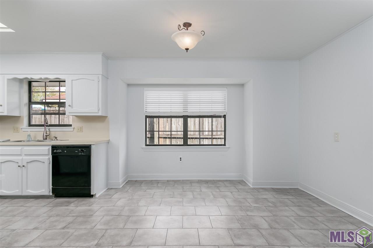 1047 Bullrush Drive Baton Rouge, LA 70810 - Photo 12 of 18 Dining Area