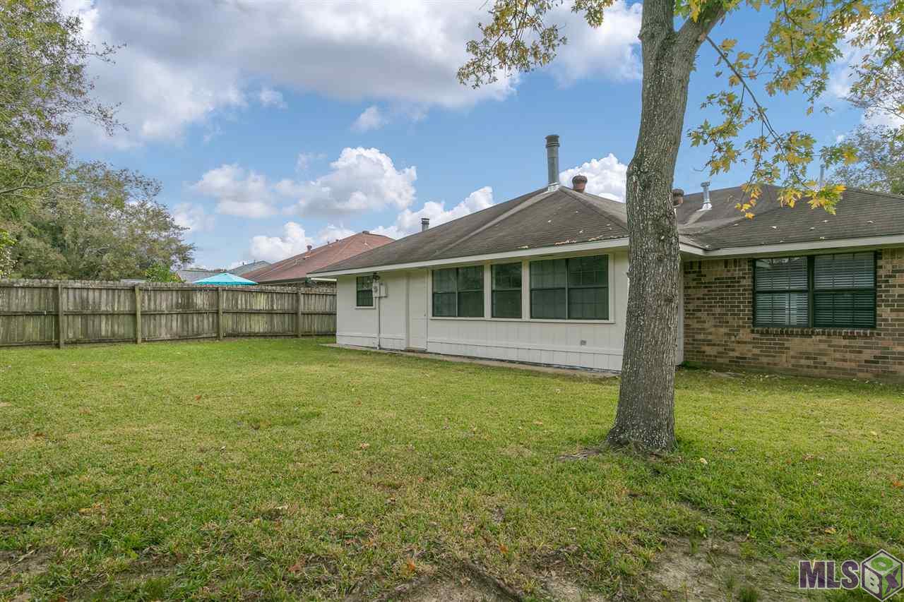 1047 Bullrush Drive Baton Rouge, LA 70810 - Photo 3 of 18 Gallery Image 3