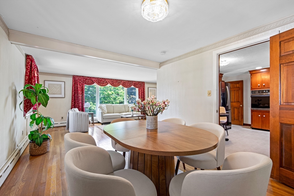 38 Robinhood Road Winchester, MA 01890 - Photo 11 of 32