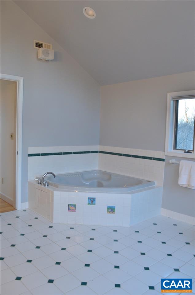 2020 Wingfield Road Charlottesville, VA 22901 - Photo 27 of 38 Gallery Image 27