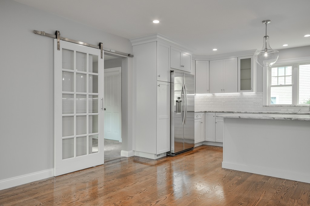 13 Oak Knoll Road Natick, MA 01760 - Photo 9 of 18 Gallery Image 9