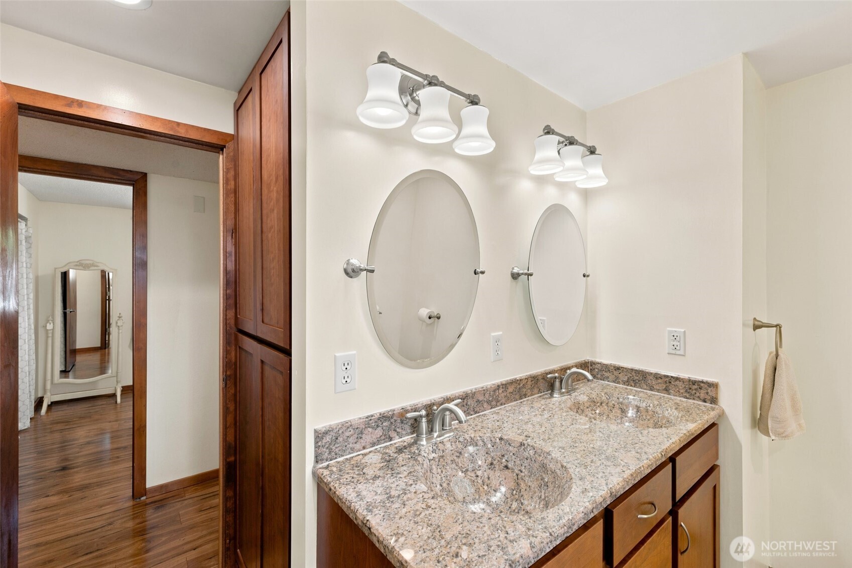 3657 Southwest 318th Street Federal Way, WA 98023 - Photo 15 of 26