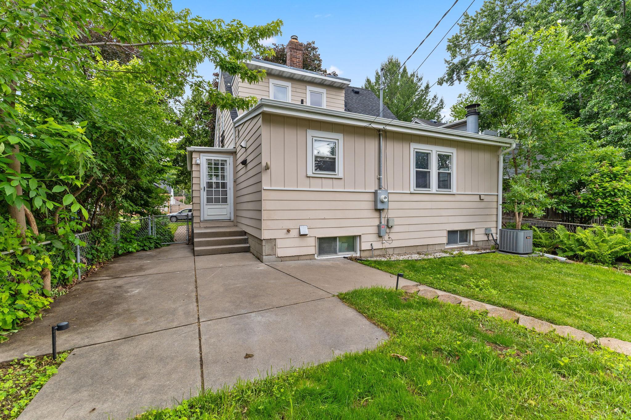 6045 Clinton Avenue Minneapolis, MN 55419 - Photo 56 of 73