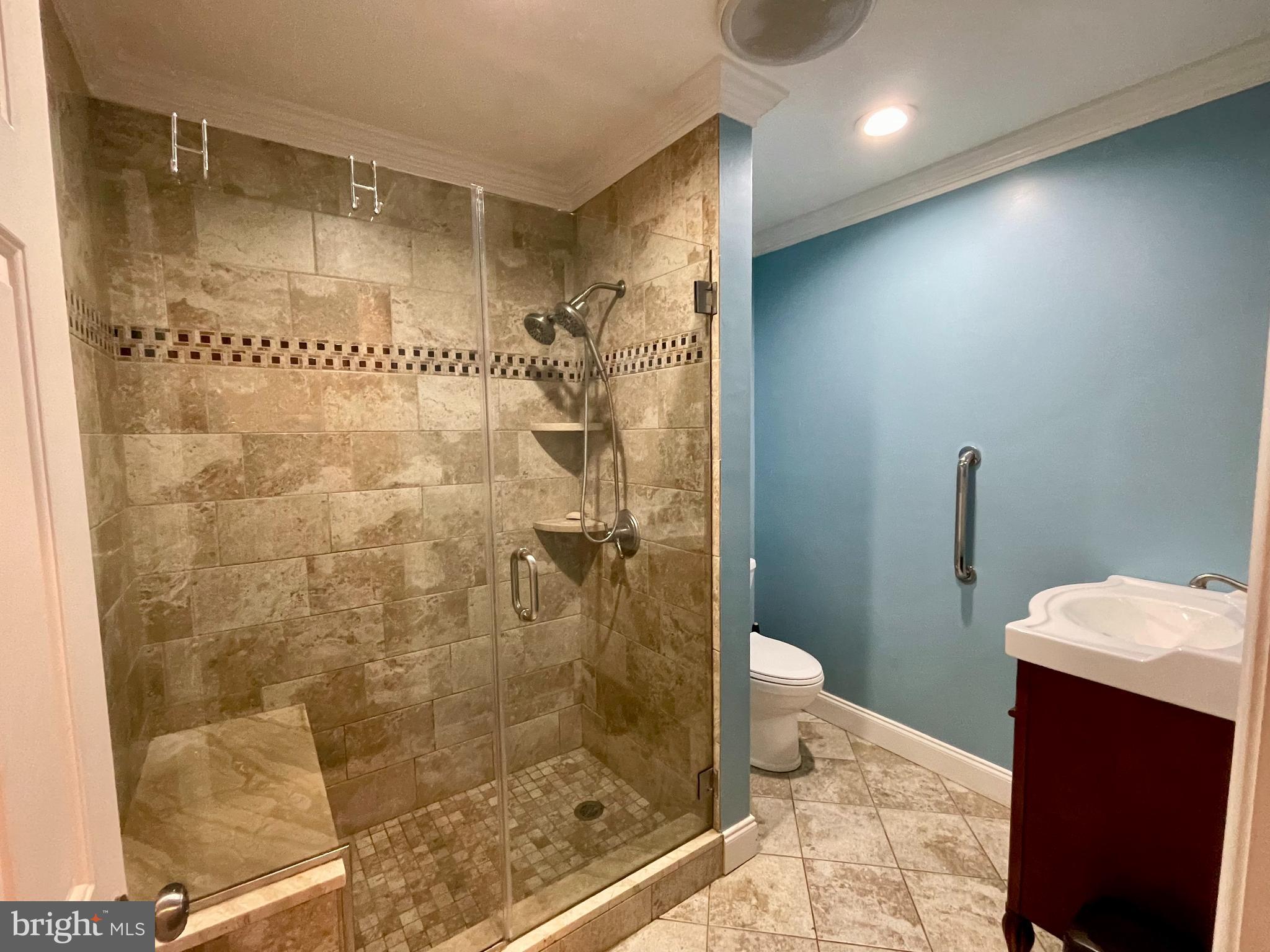 9 Gatewood Road Levittown, PA 19057 - Photo 17 of 72 Spa like Full Bath