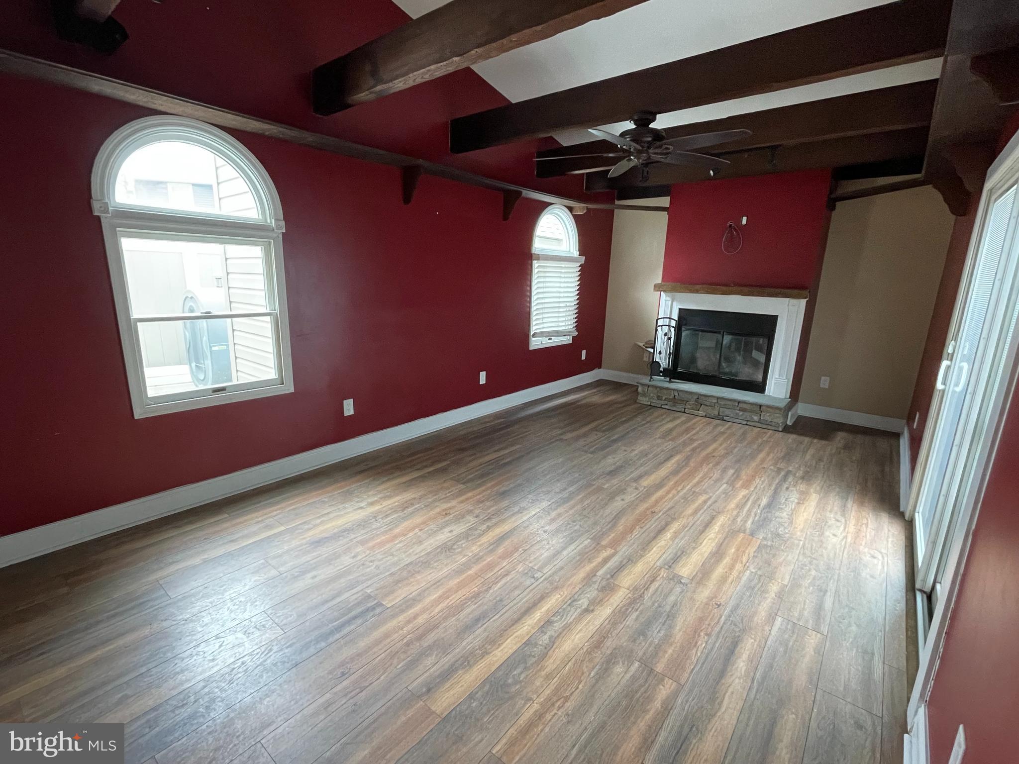 9 Gatewood Road Levittown, PA 19057 - Photo 55 of 72 Family room empty.