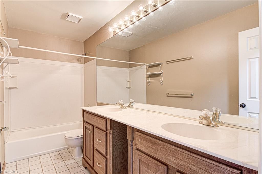 5501 Turtle Cove Court Greensboro, NC 27410 - Photo 29 of 34